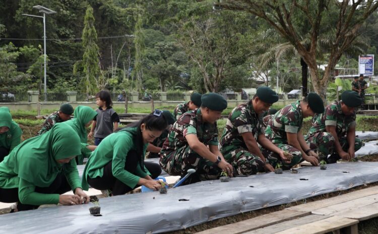 1.200 Bibit Cabai dan 8.000 Benin Lele Ditebar, Yonif 613 RJA Dukung Program Asta Cita Presiden RI Prabowo Subianto