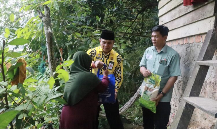 Lapas Tarakan Berbagi Paket Bansos ke Warga Karang Balik, Upaya Implementasi Program Akselerasi Kemenimipas