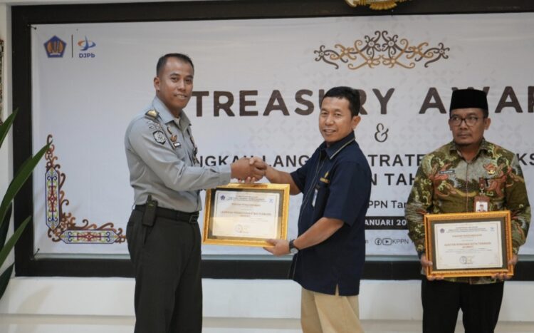 Lapas Tarakan Kembali Ukir Prestasi, Suksa Bawa Pulang Terbaik 1 Treasury Award 2024