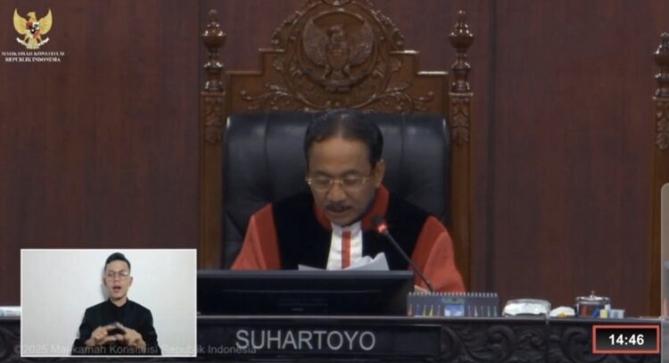 Dismissal, MK Putuskan Eksepsi Pemohon Ditolak, Majelis Hakim Sebut Gugatan Tak Penuhi Syarat Formil