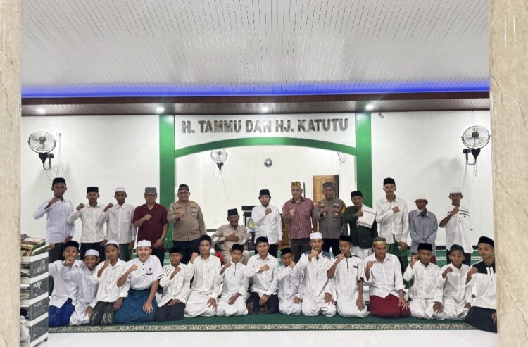 Buka Bersama Pondok Pesantren DDI Babussalam, Wujud Kepedulian Polri dan TNI Berbagi di Momen Ramadan