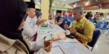 Salurkan Zakat di Momentum Tarakan Berzakat, Wali Kota Ajak Masyarakat Dukung Baznas Tarakan
