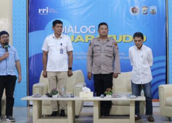 Dialog Publik RRI Kolaborasi PWI Tarakan: Kehidupan Pers dan Media Sosial, Bijak dan Bertanggung Jawab Jaga Kepercayaan Publik