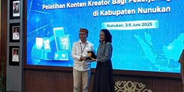 Sinergi Pemerintah Pusat dan Daerah Hadirkan Edukasi Keuangan dan Pelatihan Digital bagi Pekerja Migran Indonesia di Perbatasan