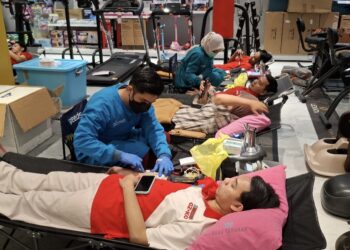 Azko Tarakan dan RSUD Jusuf SK Gelar Aksi Donor Darah, Satukan Kepedulian Sosial dalam Semarak BoomSale 2025