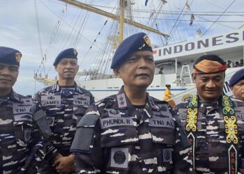 KRI Bima Suci Bawa Taruna Taruni Akademi TNI Angkatan Laut, Mulai Besok Open Ship di Dermaga Mamburungan