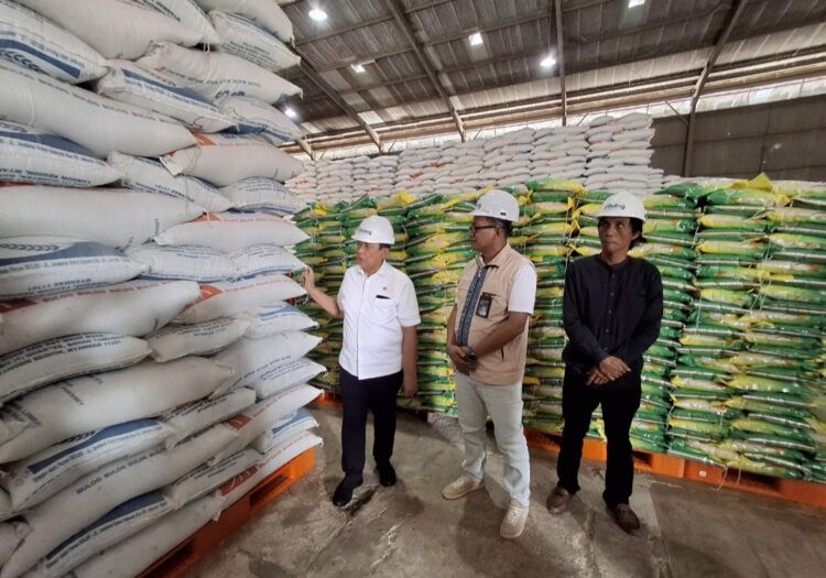 Komisi IV DPR RI Dapil Kaltara, H. Hasan Saleh Tinjau Gudang Bulog Tarakan, Tegaskan Area Bersih, Stok Aman
