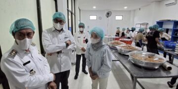 Dampingi Ombudsman RI Tinjau Pelaksanaan MBG, Harapkan Ada Koordinasi dan Pemda Dilibatkan