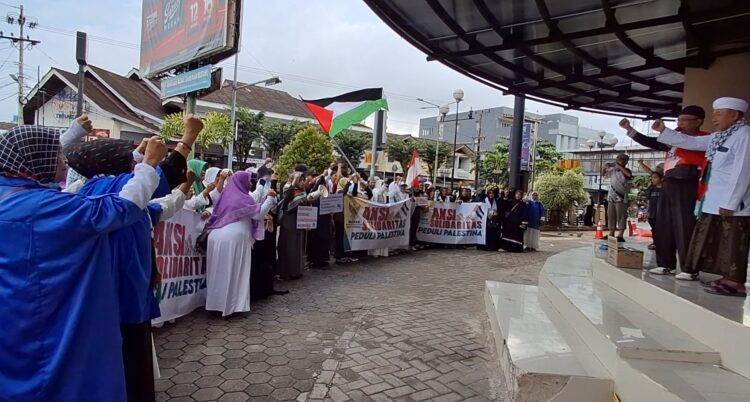 Ketuk Pintu Hati Warga Tarakan, 26 Ormas Turun ke Jalan Galang Donasi, Wujud Aksi Solidaritas Peduli Palestina