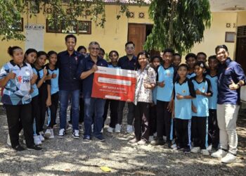 Telkom Salurkan 111.500 GB Kuota Internet ke 21 Sekolah di Wilayah 3T, Realisasi Komitmen Digiland Run 2025