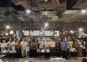 Anggota DPRD Kaltara Supa’ad Hadianto Sosialisasikan Perda Penanggulangan Penyakit Menular, Rangkai Peringatan Hari Guru Nasional