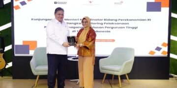 Menteri Koordinator Bidang Perekonomian Tinjau Pelaksanaan Program Pemagangan Nasional di Telkom