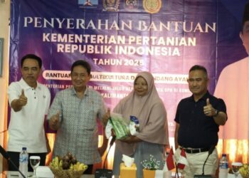 Anggota DPR RI Dapil Kaltara Hasan Saleh Serahkan Bantuan Kementan RI, Sasaran Penerima  Puluhan Kelompok Tani di Tarakan