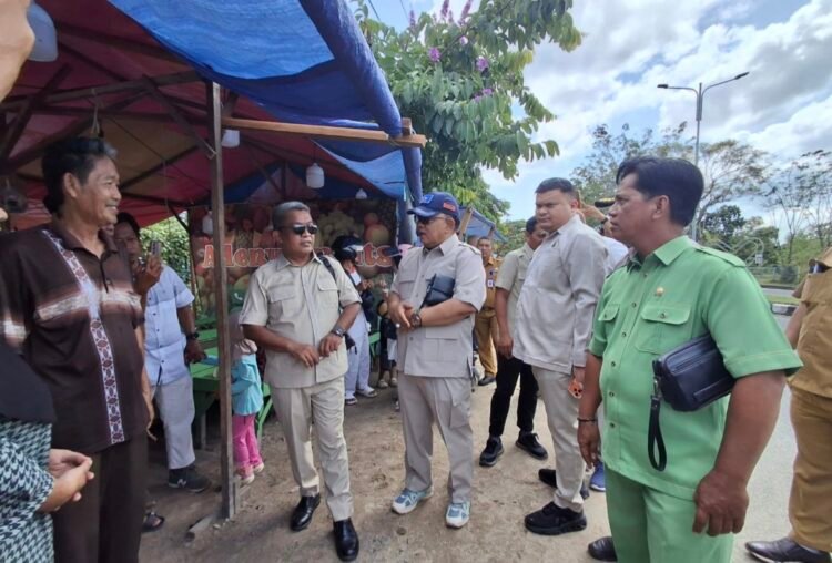Relokasi PKL Buah Musiman di Depan Indoor Ditunda, Ketua DPRD Tarakan Soroti Klaim Lahan