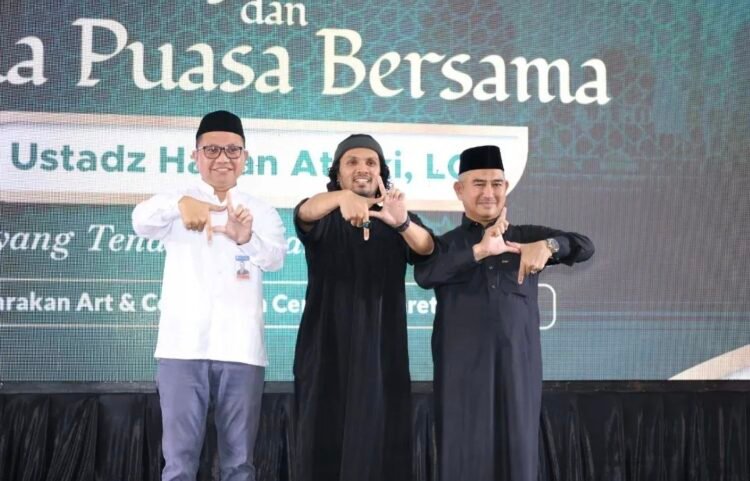 4.000 Jamaah Padati Tarakan! Ustaz Hanan Attaki Guncang Ramadan SIAP QRIS, Tiket Ludes Sekejap