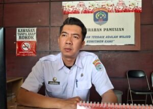 Lurah Pamusiam, Adi Aryanto