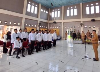 18 Ketua RT dan 4 Ketua RW Lingkas Ujung Dikukuhkan, Lurah Safrudin Ungkap Proses Pemilihan Libatkan 1.112 Pemilih