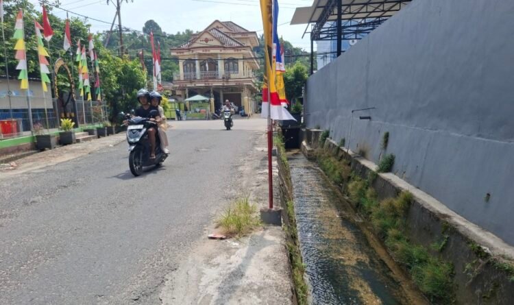 Jelang HUT ke-81 RI, Warga Sebengkok Mulai Bersih-Bersih Lingkungan, Wacana Hidupkan Green and Clean, Drainase Bersih