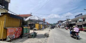 44 Rombong Kuliner Penuhi Kawasan Sebengkok, Lurah Sebengkok Tekankan Penjual Jaga Kebersihan