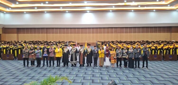 Perjuangan Lulusan Wisudawan di Tengah Keterbatasan Geografis Kaltara, Rektor UT Siap Perkuat Akses Pendidikan hingga Pedalaman